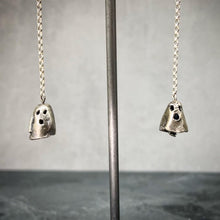 Load image into Gallery viewer, Fantasmitas Earrings - Silver
